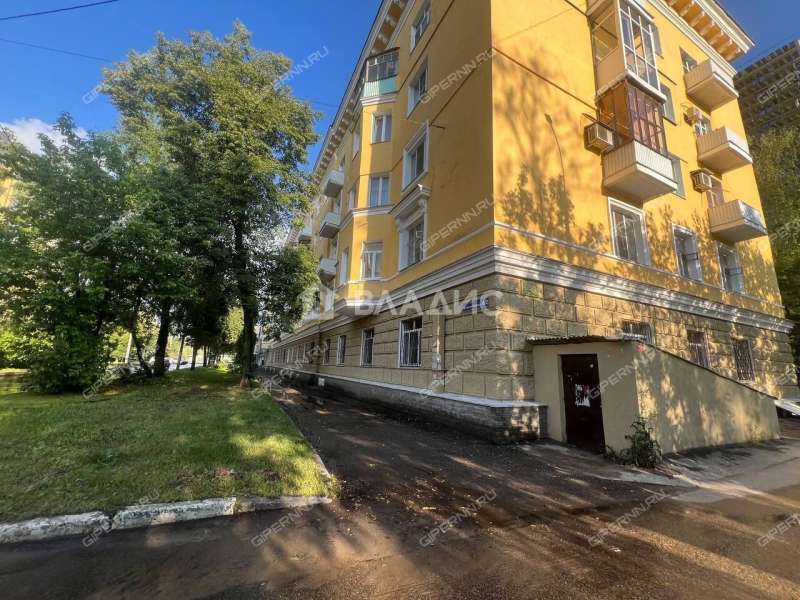 трёхкомнатная квартира на улице 50-летия Победы дом 6/2