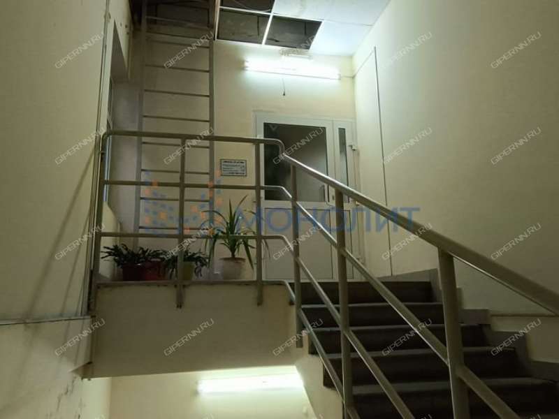 помещение под торговую площадь, производственную площадь на улице Черняховского