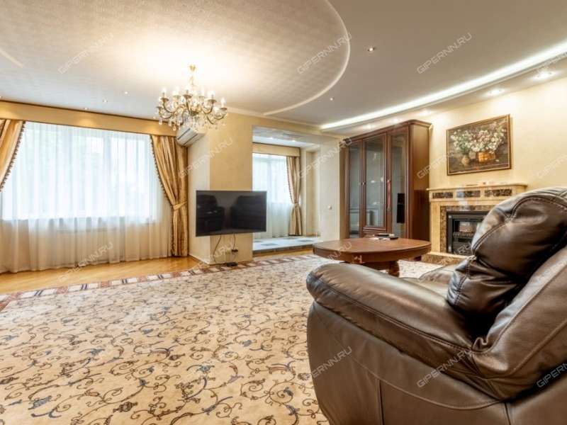 четырёхкомнатная квартира на Трудовой улице дом 8