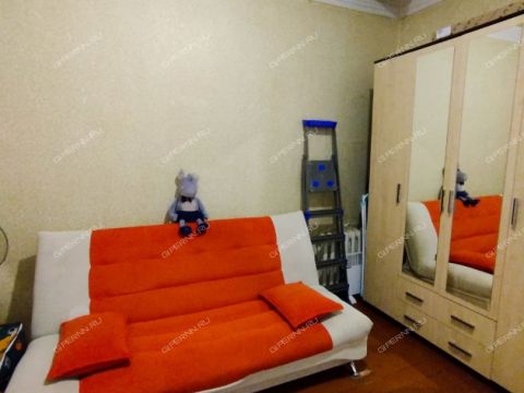 2-komnatnaya-ul-strazh-revolyucii-d-4 фото