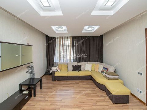 4-komnatnaya-ul-maksima-gorkogo-d-50 фото