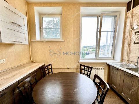 4-komnatnaya-ul-sovetskaya-d-19-2 фото