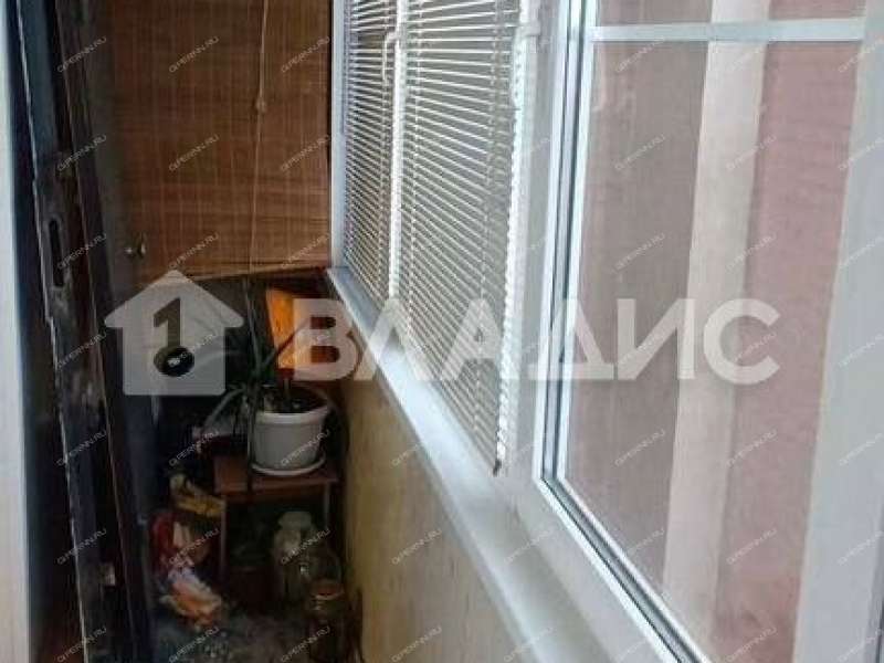 трёхкомнатная квартира на улице Родионова дом 180