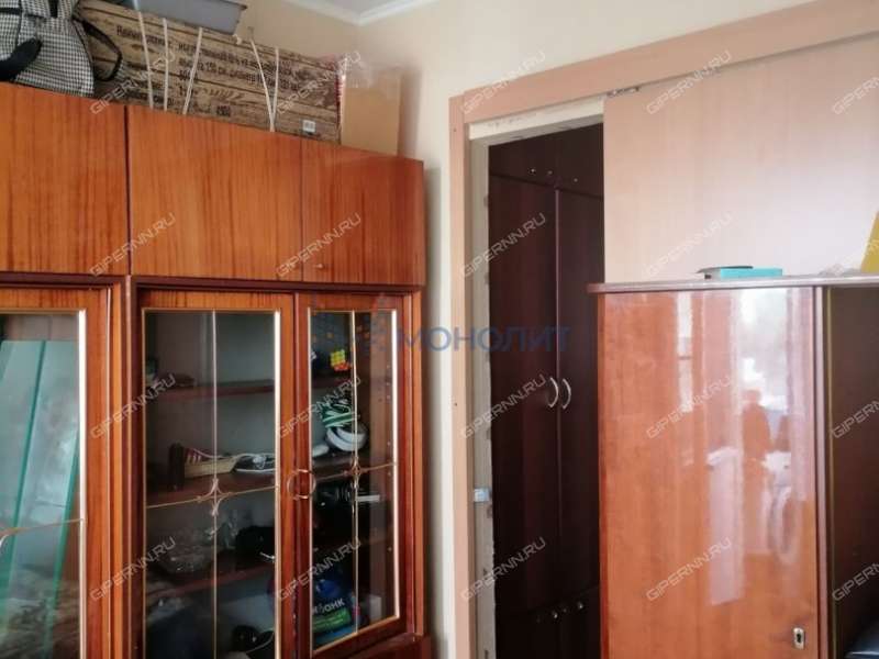 трёхкомнатная квартира на улице Краснодонцев дом 19А