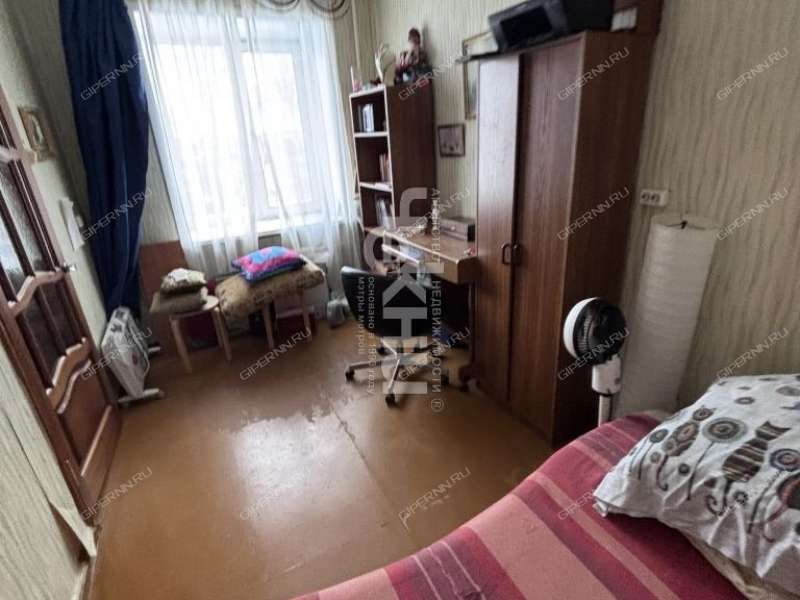 трёхкомнатная квартира на улице Ярошенко дом 4