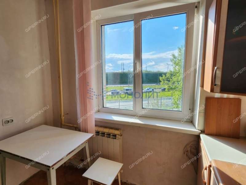 трёхкомнатная квартира на улице Сергея Акимова дом 40