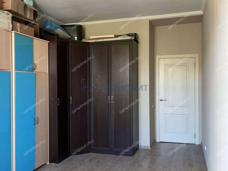 трёхкомнатная квартира на улице Гвардейцев дом 8