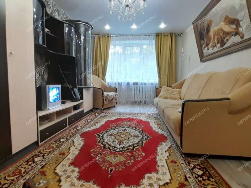 трёхкомнатная квартира на улице Бекетова дом 73