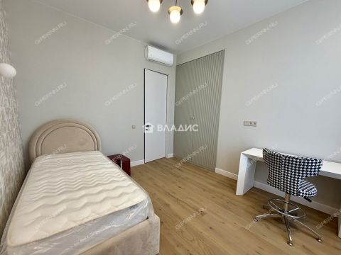 2-komnatnaya-ul-eniseyskaya-d-1a фото