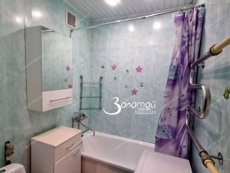 двухкомнатная квартира на улице Сестёр Рукавишниковых дом 16/9