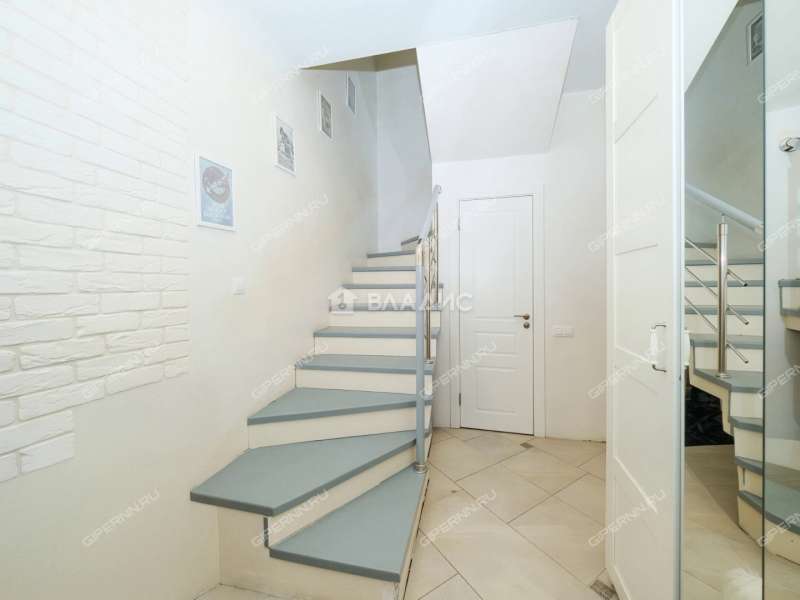 таунхаус на 424П