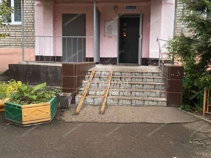 двухкомнатная квартира на улице Федосеенко дом 11