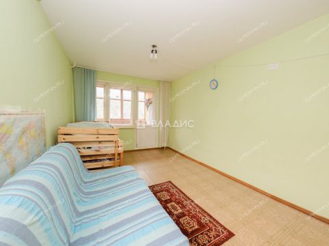 1-komnatnaya-ul-rodionova-d-5a фото