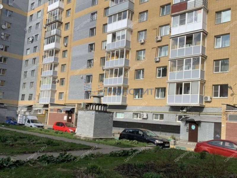 трёхкомнатная квартира на улице Родионова дом 189/24