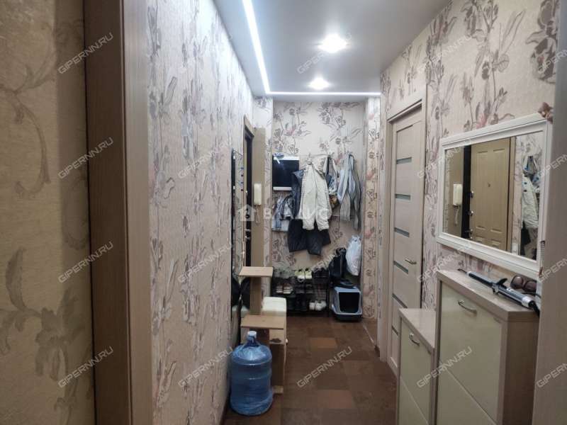 трёхкомнатная квартира на улице Героя Чугунова дом 5А