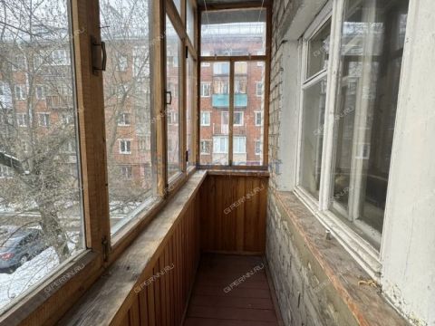 1-komnatnaya-ul-krylova-d-2a фото