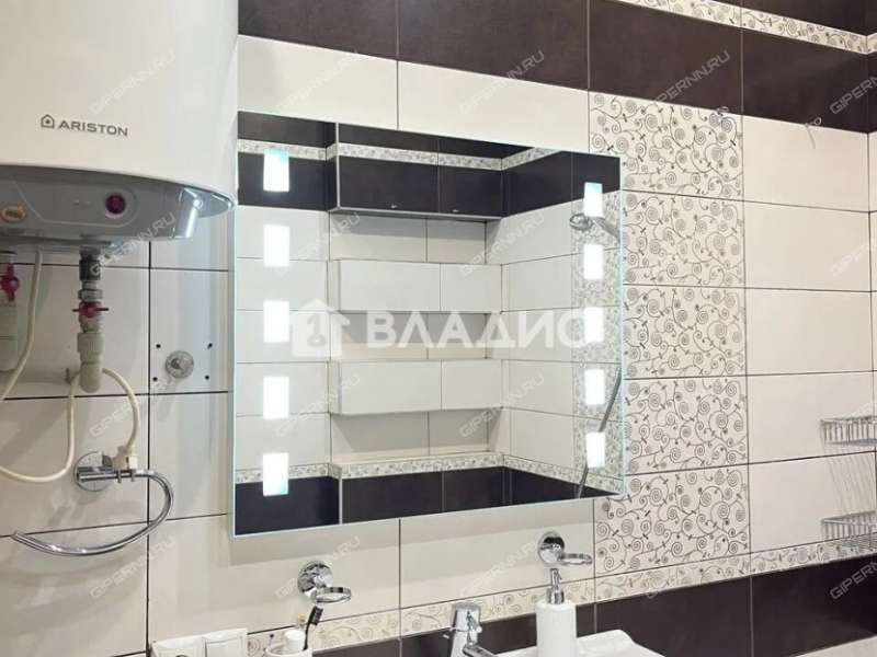 трёхкомнатная квартира на Кстовской улице дом 5 город Кстово