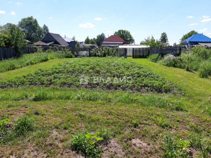 дом на Зеленой улице село Венец