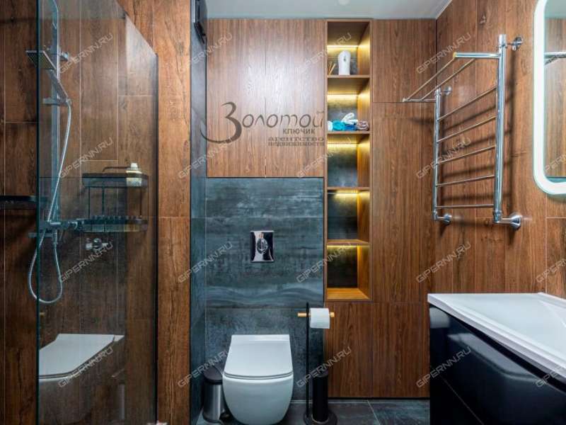 трёхкомнатная квартира на бульваре 60-летия Октября дом 21 к1