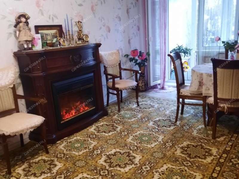 комната в доме 2 на улице Героя Советского Союза Усилова