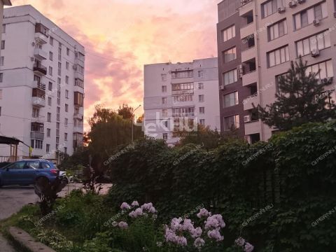 6-komnatnaya-sezd-pochtovyy-d-15a фото