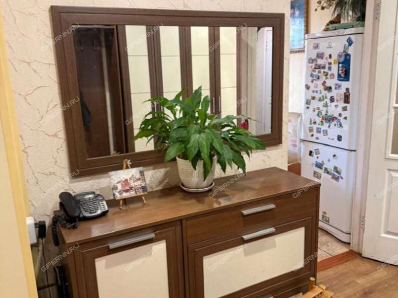 трёхкомнатная квартира в микрорайоне Жуковского дом 5 город Выкса