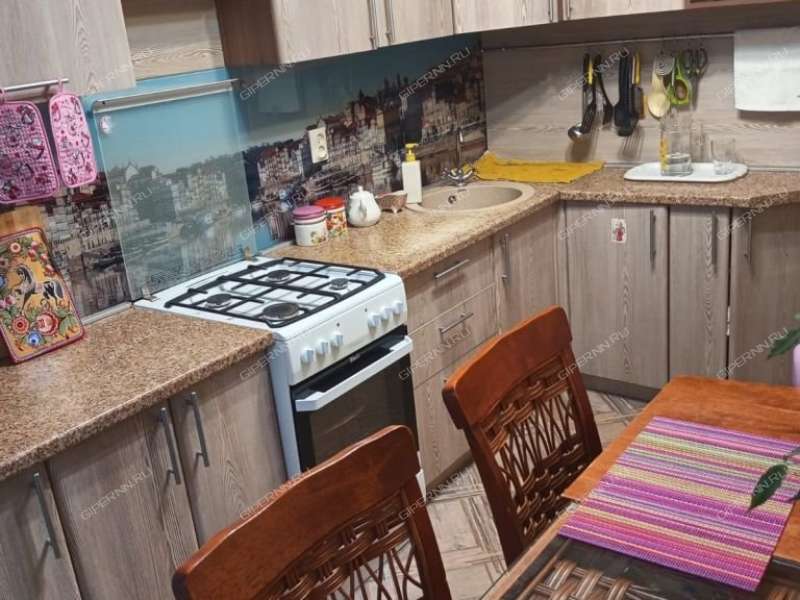 трёхкомнатная квартира на Космической улице дом 60