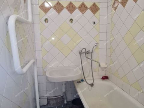 2-komnatnaya-ul-yuliusa-fuchika-d-43 фото