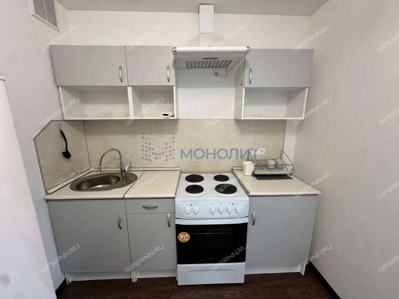 однокомнатная квартира на бульваре 60-летия Октября дом 21 к2