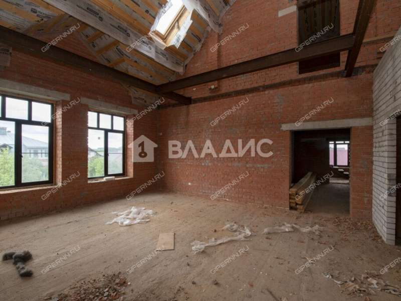 здание под офис, торговую площадь на Полевой улице