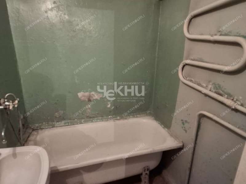 трёхкомнатная квартира на Космической улице дом 44