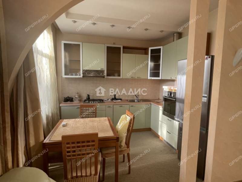 трёхкомнатная квартира на улице Ефремова дом 4