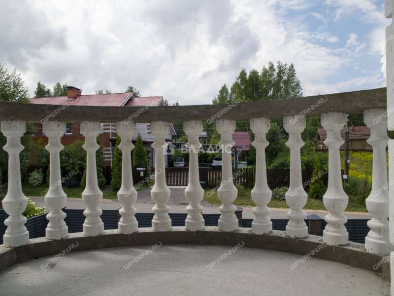 дом на  деревня Утечино