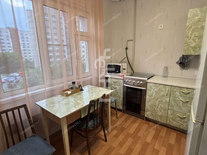 трёхкомнатная квартира на улице Сазанова дом 1А