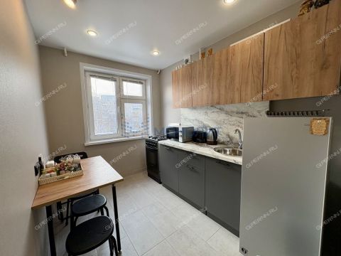 3-komnatnaya-ul-kovalihinskaya-d-72 фото