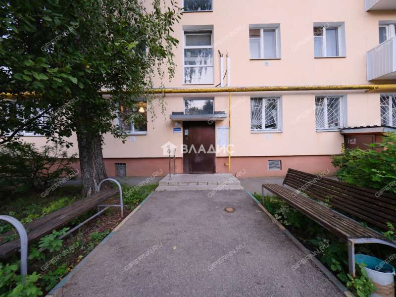 трёхкомнатная квартира на улице Шаляпина дом 15