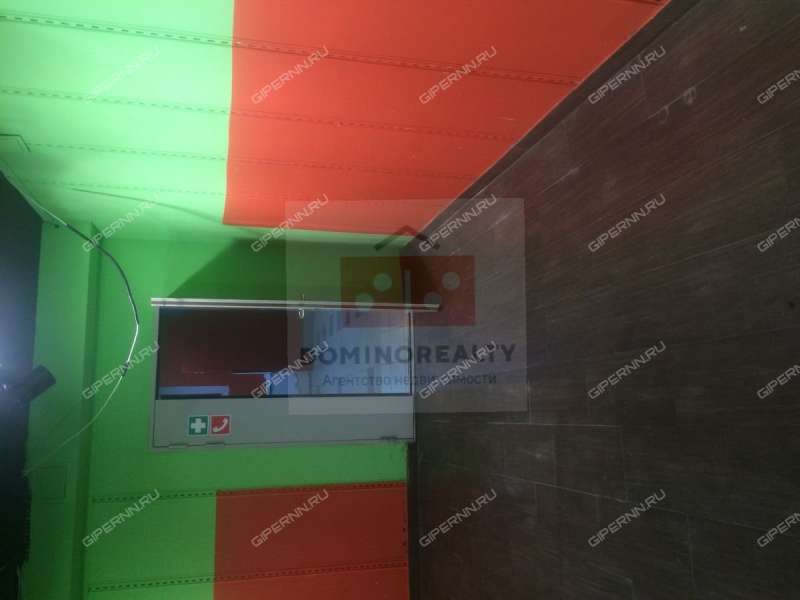 помещение под коммерческую недвижимость на улице Коминтерна