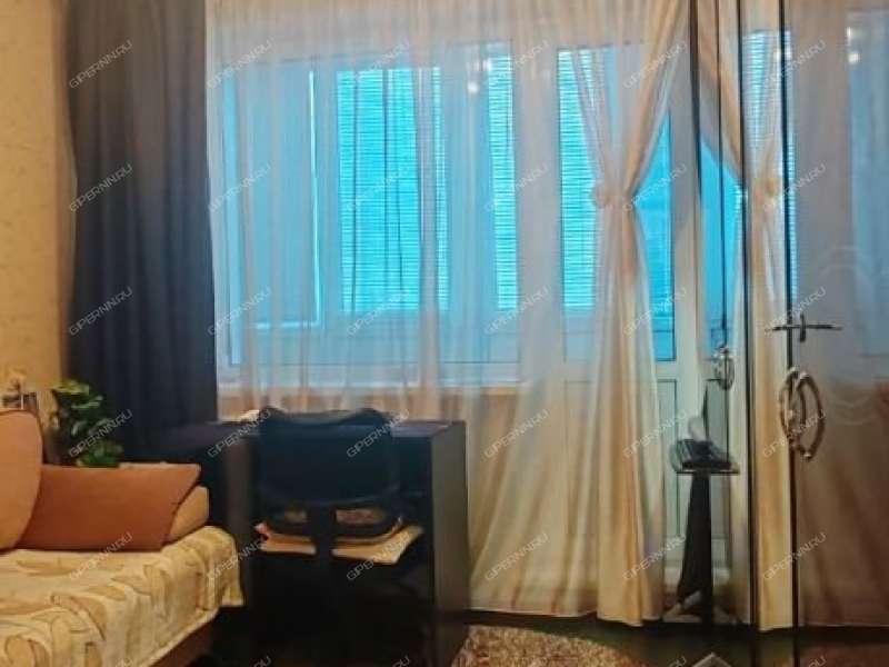 трёхкомнатная квартира на улице Красных Партизан дом 18