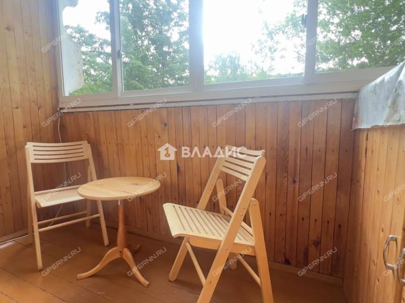 трёхкомнатная квартира на улице Челюскинцев дом 23