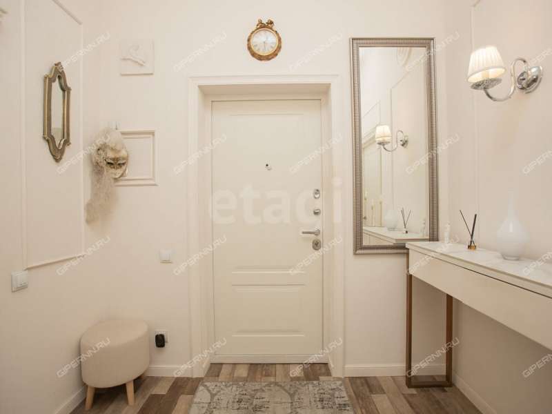 трёхкомнатная квартира на улице Июльских Дней дом 1 к2