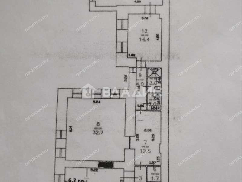 здание под офис, торговую площадь на Новой улице