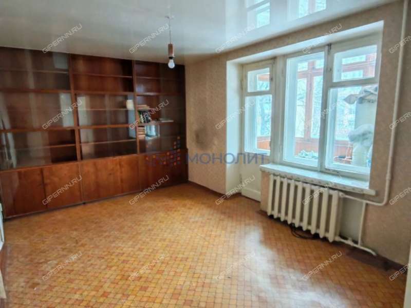 трёхкомнатная квартира на Суетинской улице дом 2