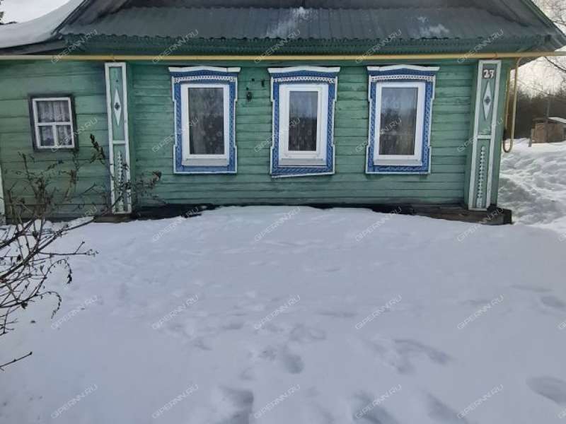 дом на улице Центральная село Варварское