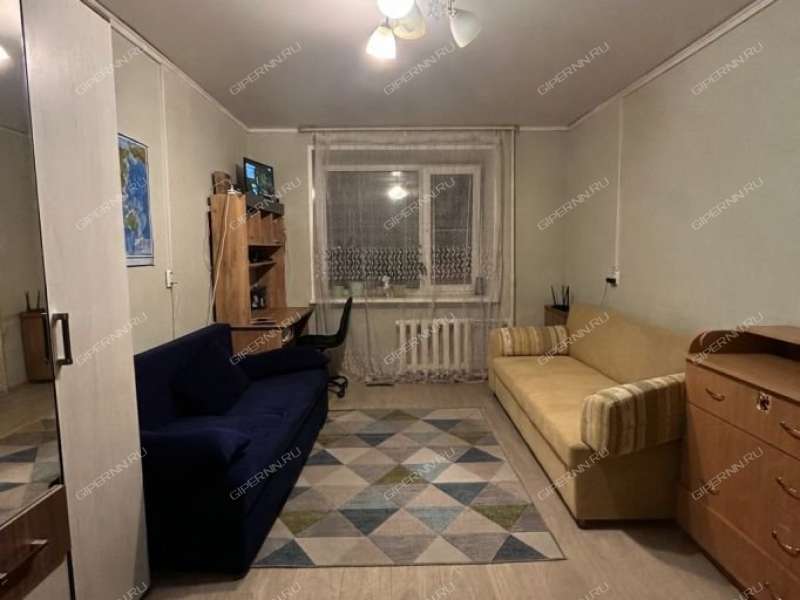 комната в доме 12 на улице Юлиуса Фучика