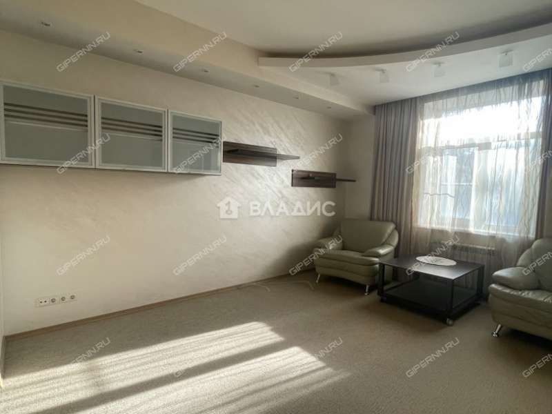 трёхкомнатная квартира на улице Ефремова дом 4