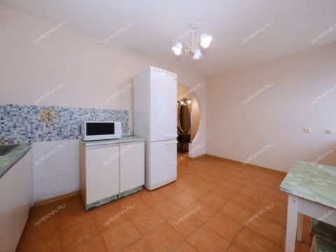 2-komnatnaya-ul-poltavskaya-d-37 фото