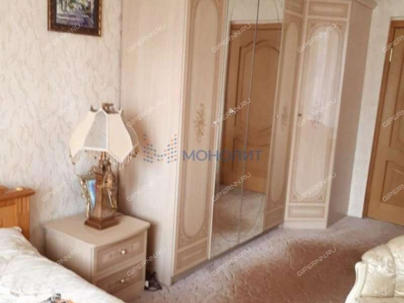 четырёхкомнатная квартира на улице Политбойцов дом 4