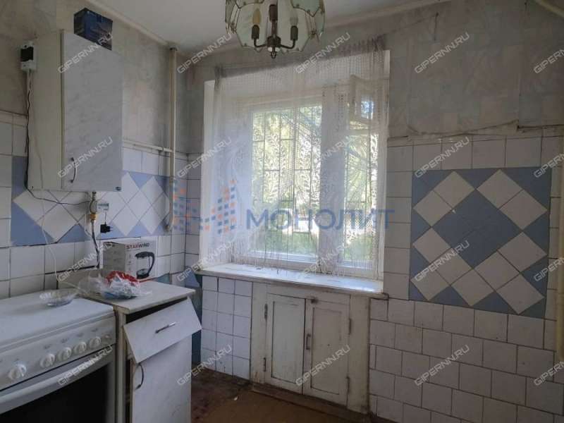 трёхкомнатная квартира на бульваре 60-летия Октября дом 6