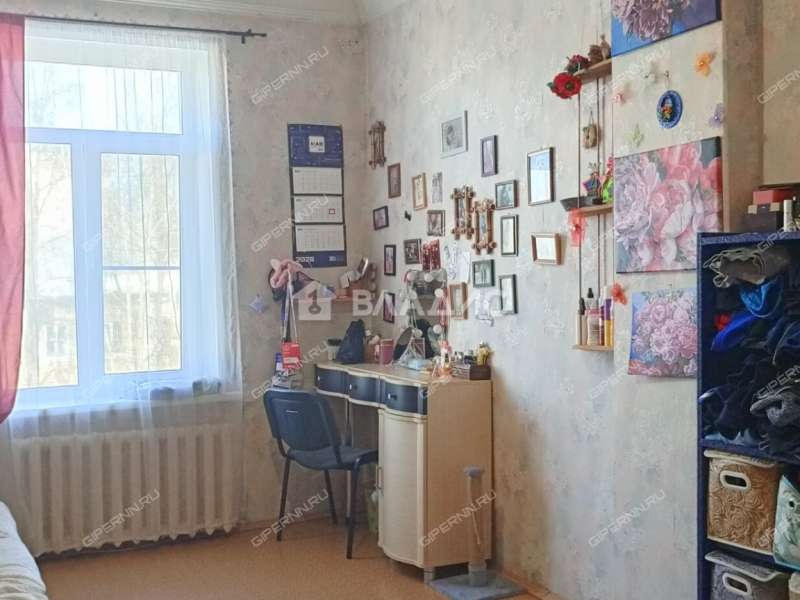 трёхкомнатная квартира на улице Гвардейцев дом 8