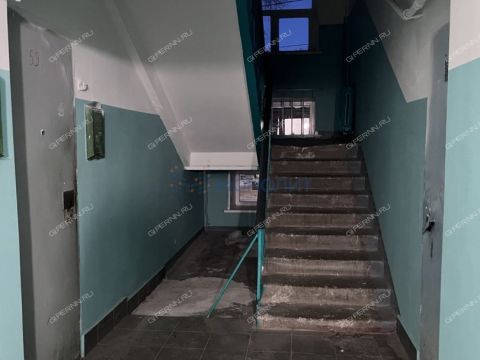 1-komnatnaya-ul-snezhnaya-d-35-k1 фото